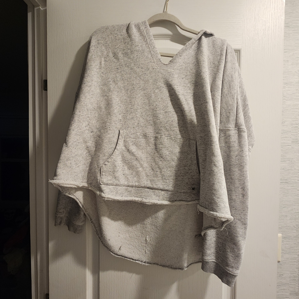 Blakeley Designs Heather Gray Hoodie Size L/XL BNWOT